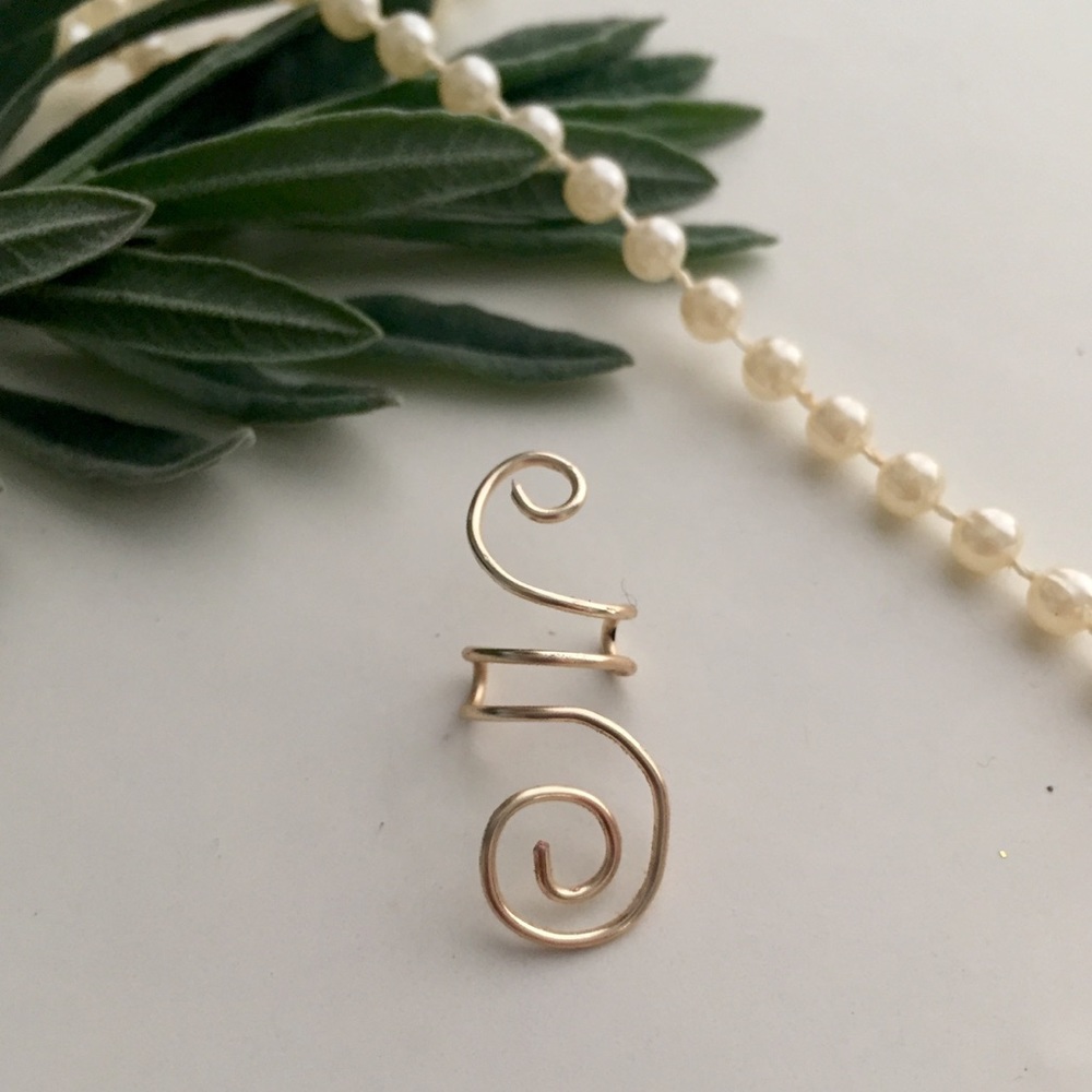 Handmade golden swirl ear cuff NO PIERCING